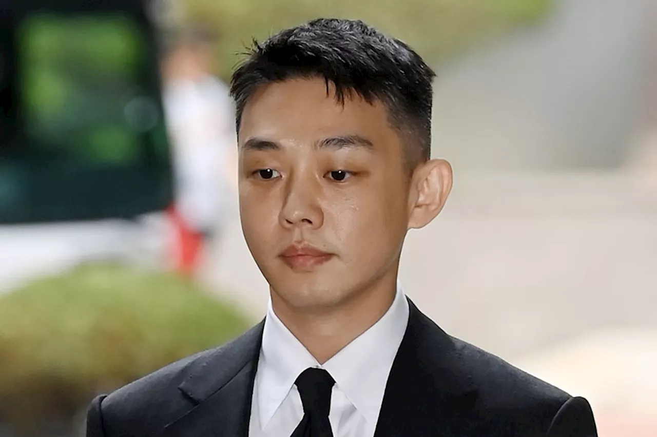 Yoo Ah In’s Father Passes Away