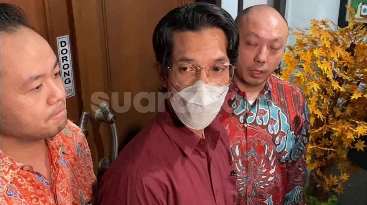 Masih Sakit, Edward Akbar Bela-belain Datang ke Sidang Cerai Demi Bisa Rujuk dengan Kimberly Ryder