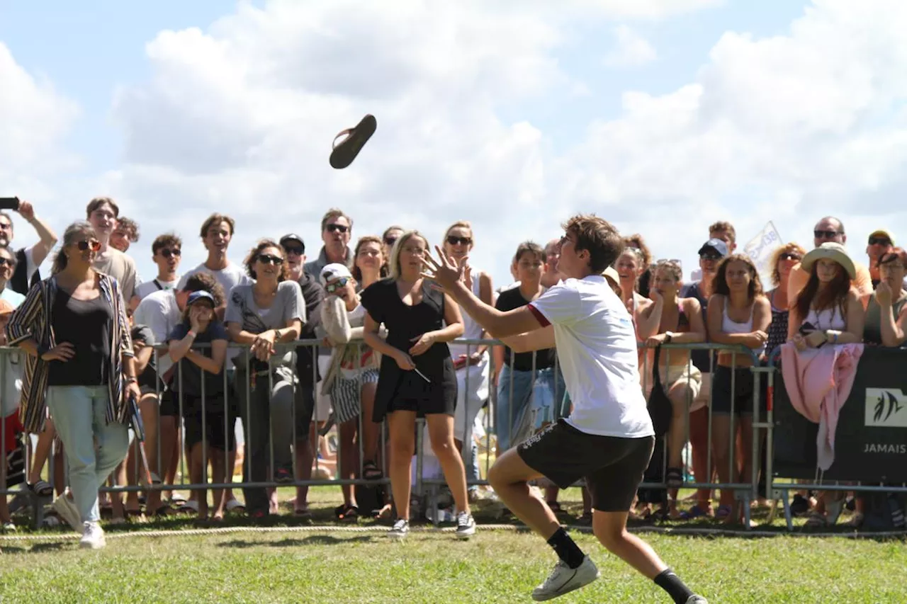 Insolite à Lacanau : le championnat du monde de lancer de tong revient pour une 21e édition