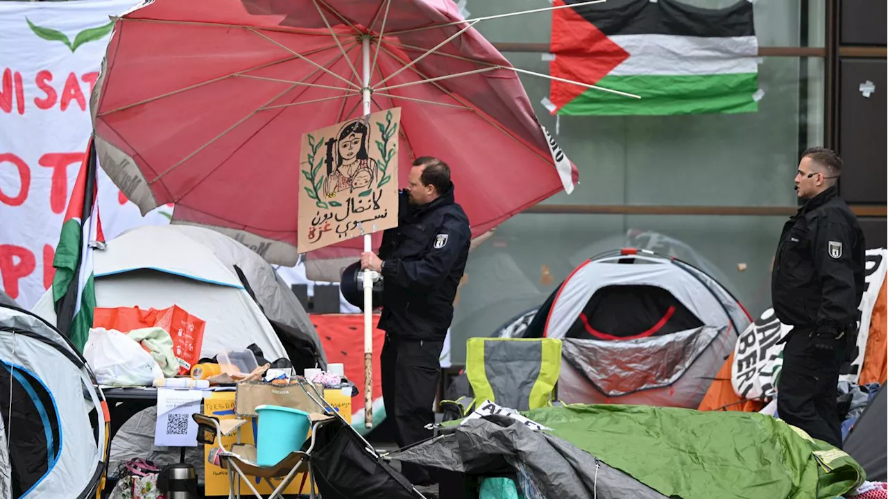 Demonstration gegen radikalislamistische Taliban: Pro-Palästina-Gruppe plant Protestcamp auf dem Alexanderplatz