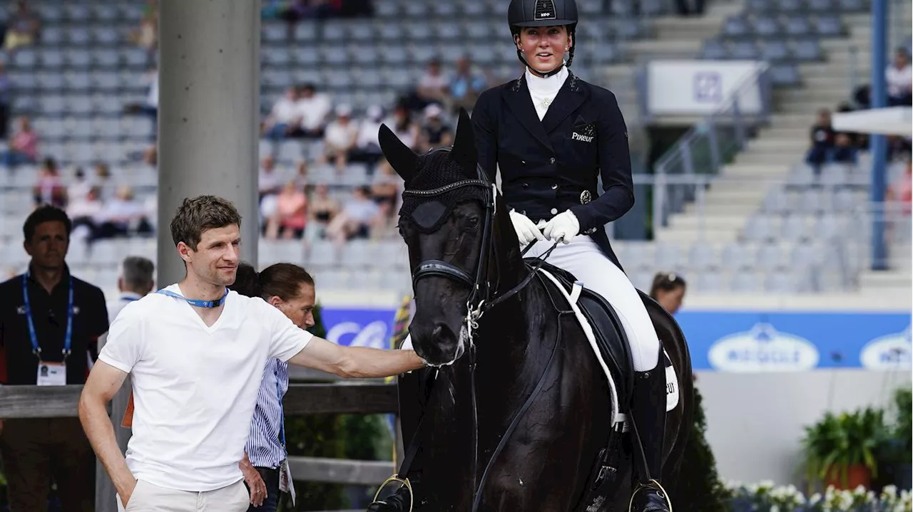 Pferdeflüsterer Thomas Müller: Was der Bayern-Star mit dem deutschen Olympia-Gold zu tun hat