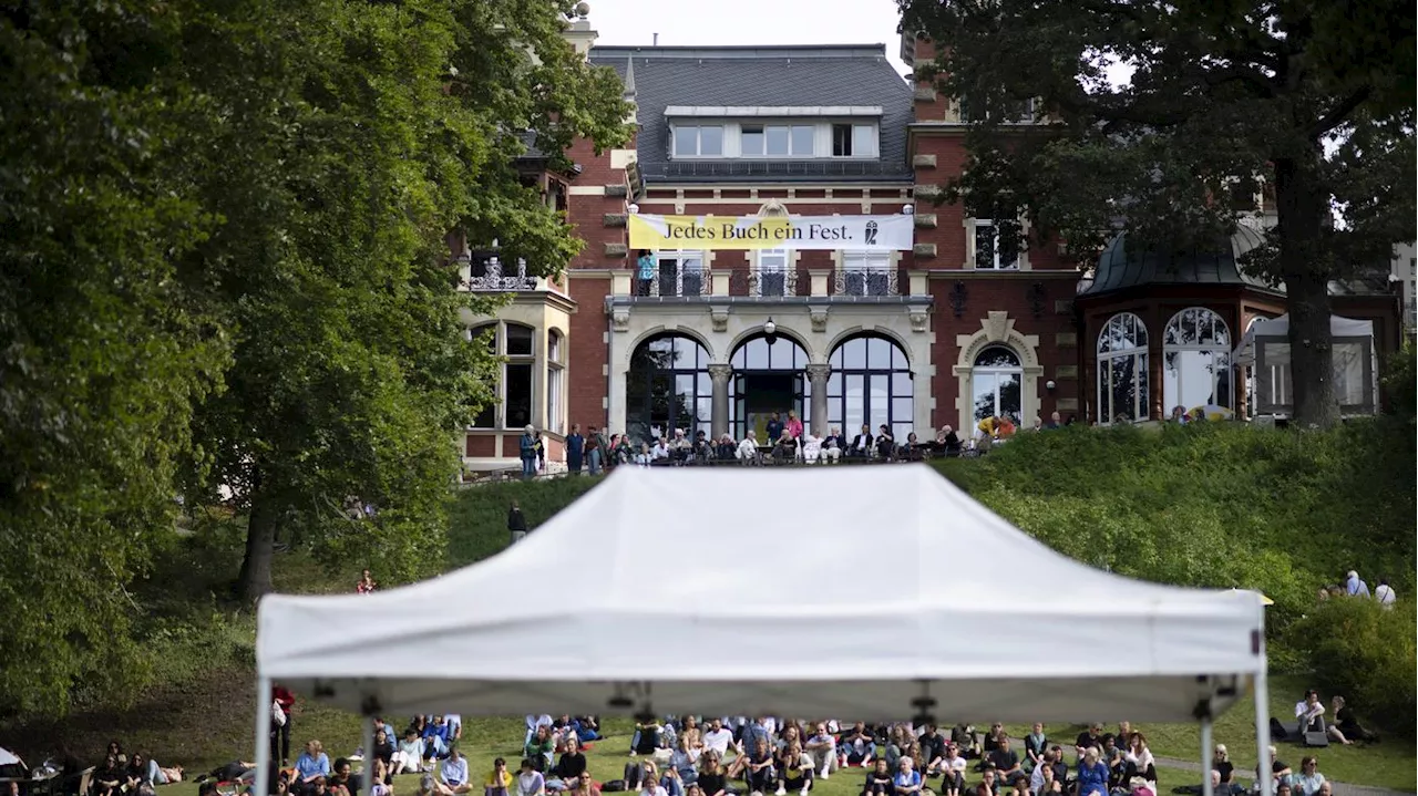 „Queere Literatur ist keine Nische“: Berliner Festival widmet sich dem Thema Coming-out