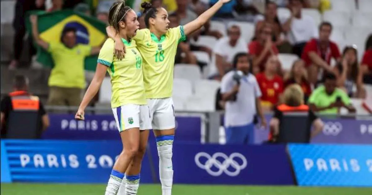 'Hoje foi o Brasil que o torcedor esperava', comemora Cristiane após vitória do Brasil