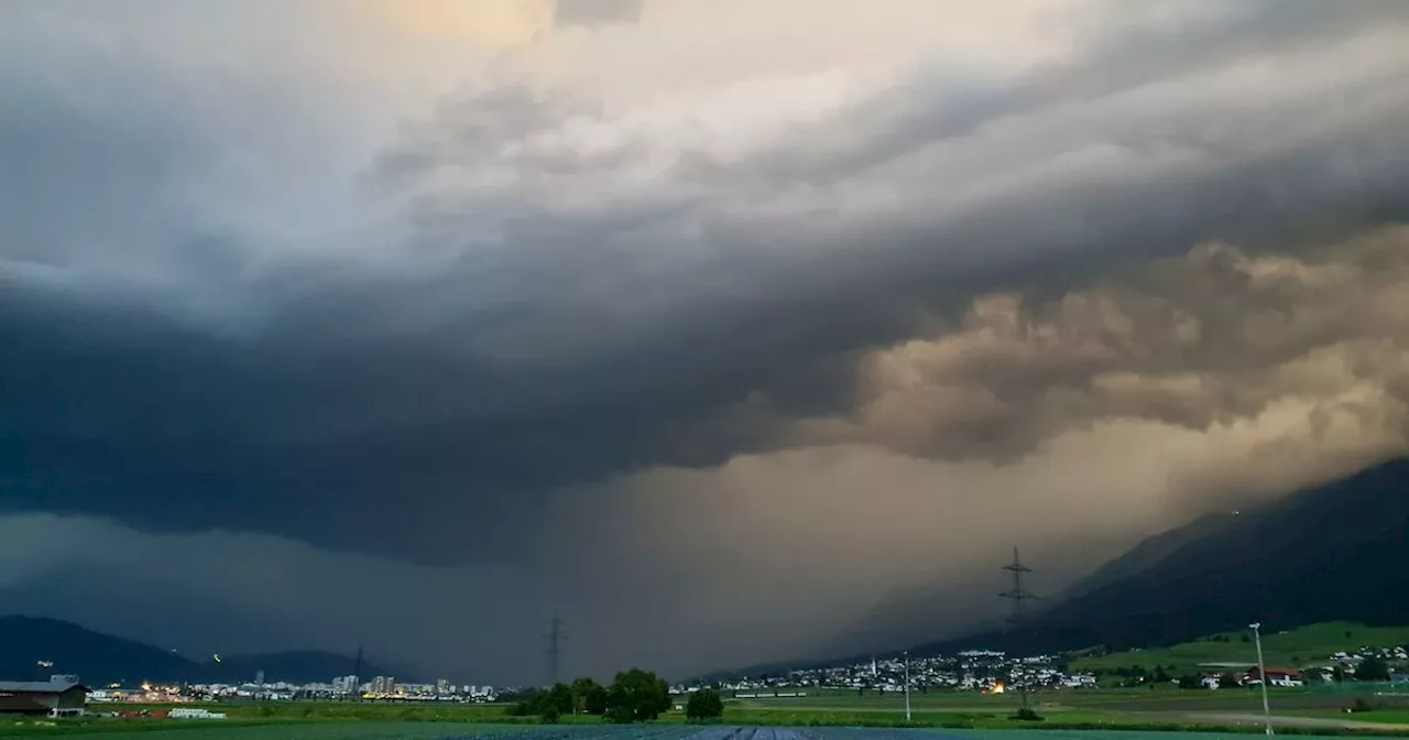 Gewitter mit Starkregen ziehen heute durch Tirol: Land mahnt zu Vorsicht