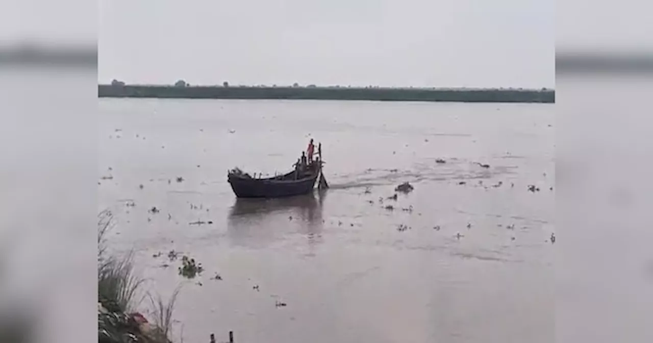 Ganga River Water Level: आरा के लोगों को डराने लगी गंगा की लहरें, खतरे के निशान से 1 मीटर नीचे बह रही नदी