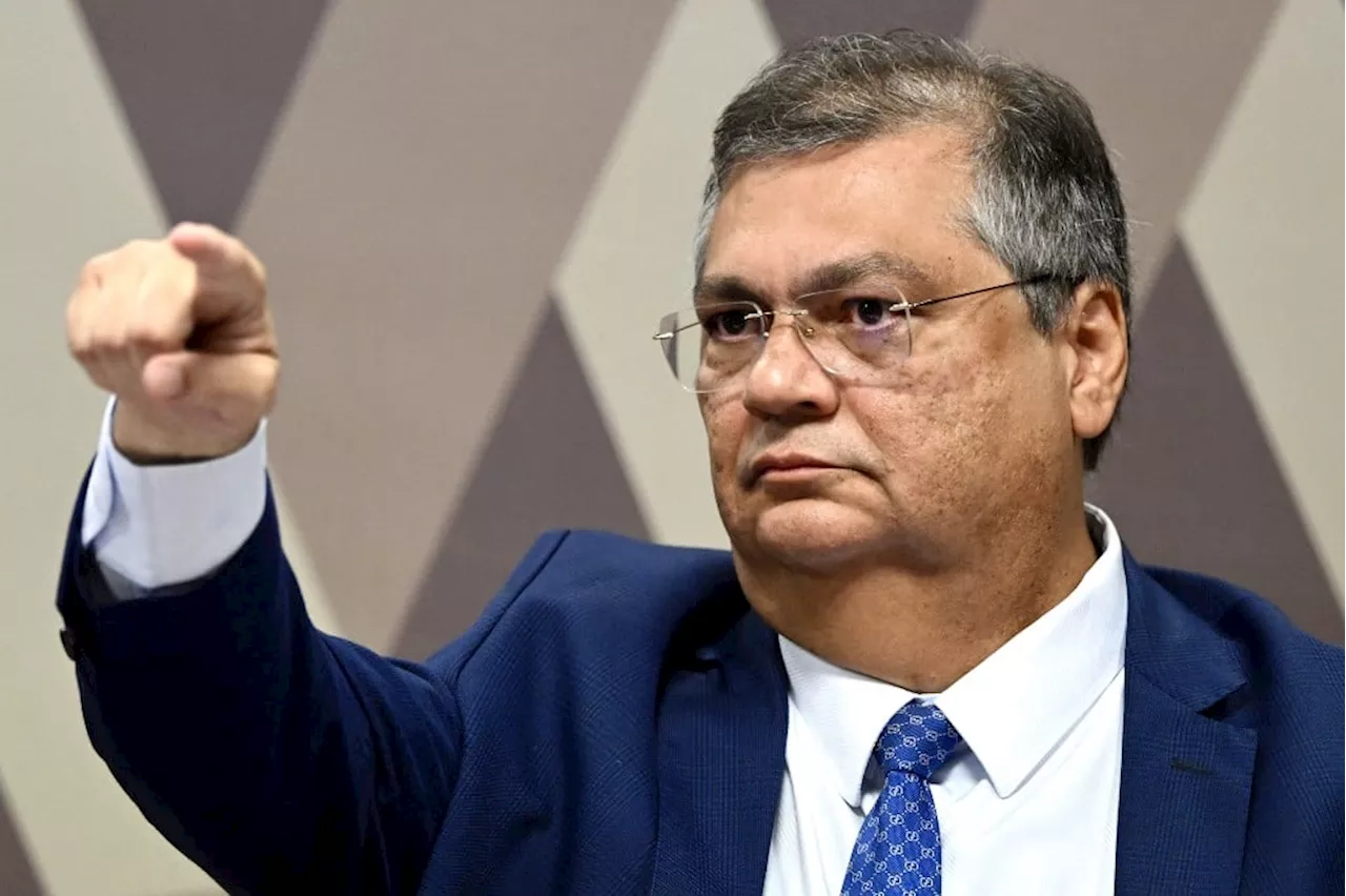 Dino pede que ministérios e Congresso revelem autores de emendas de comissão