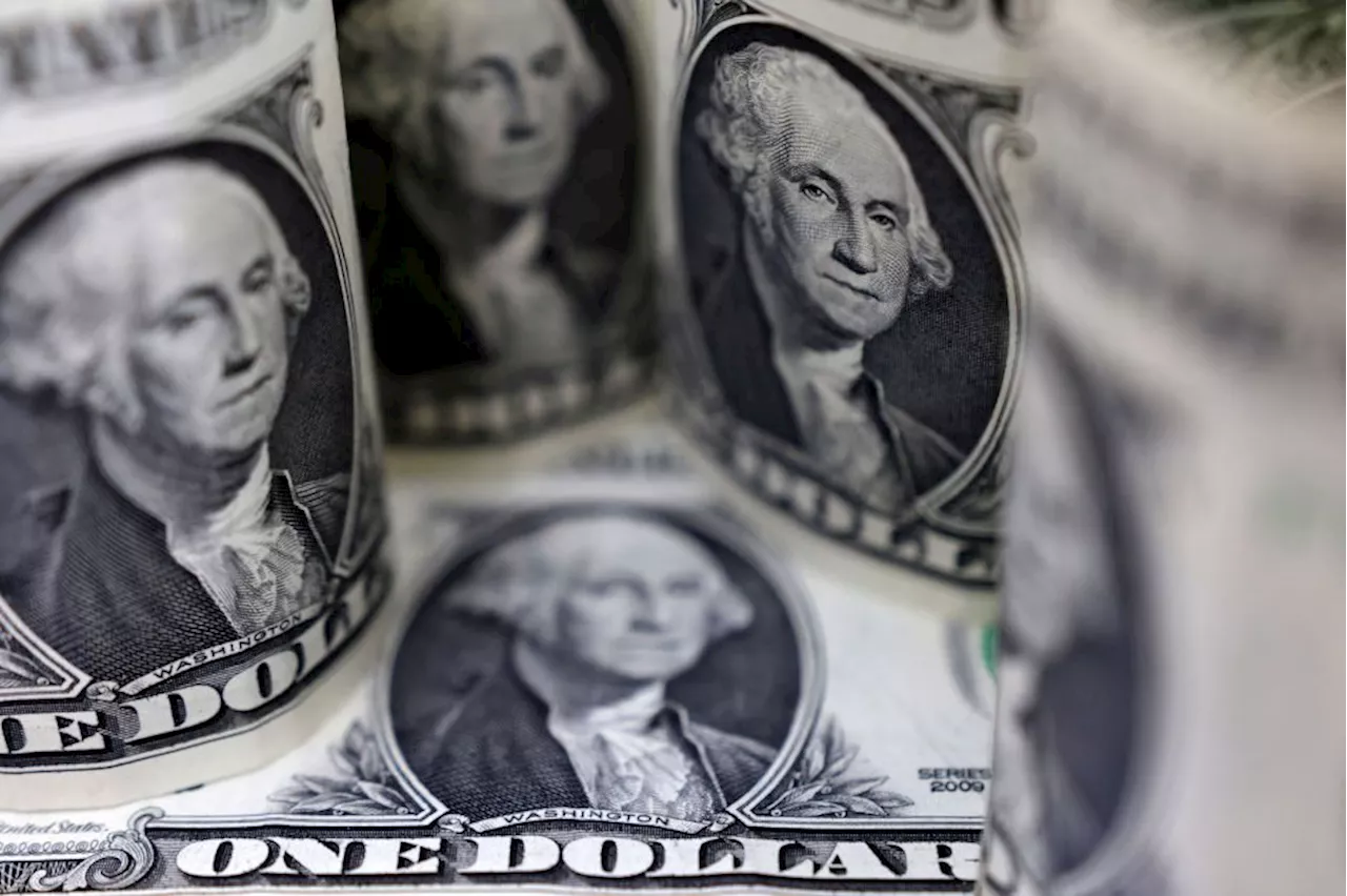 Ibovespa avança em meio a balanços e dados de emprego nos EUA; dólar sobe