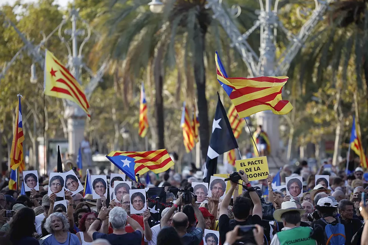 Puigdemont reaparece en Barcelona a las puertas del Parlament
