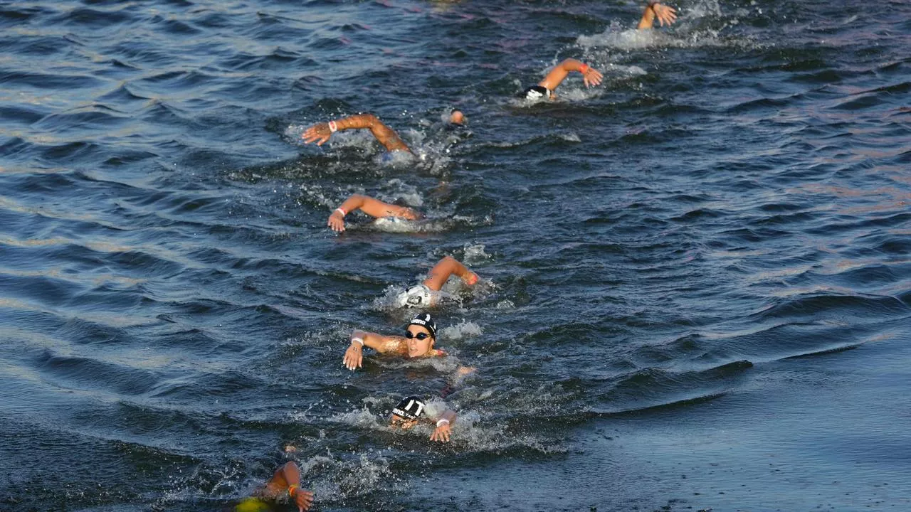 Big medal chance in the Seine; Aussie relay record-breaker cops selection snub: LIVE