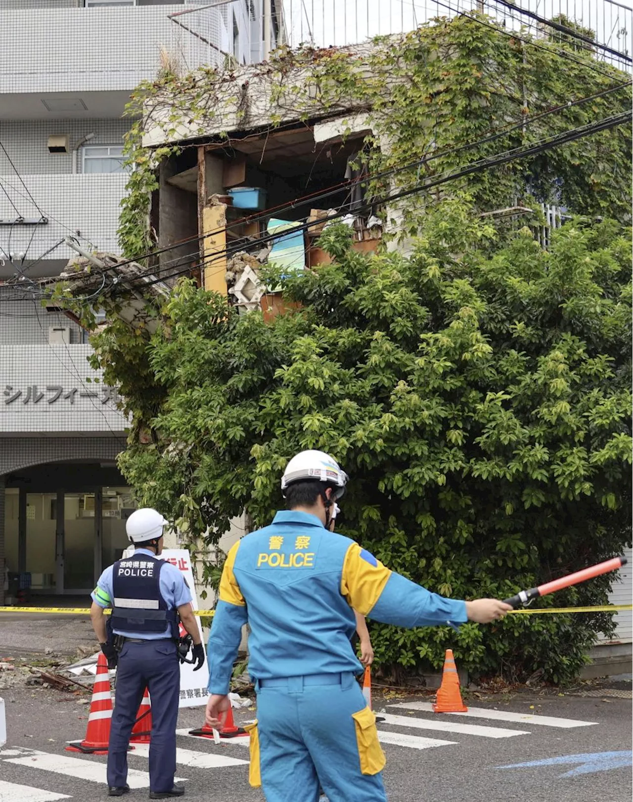 Powerful earthquake of 7.1 hits off southern Japan; tsunami advisory issued