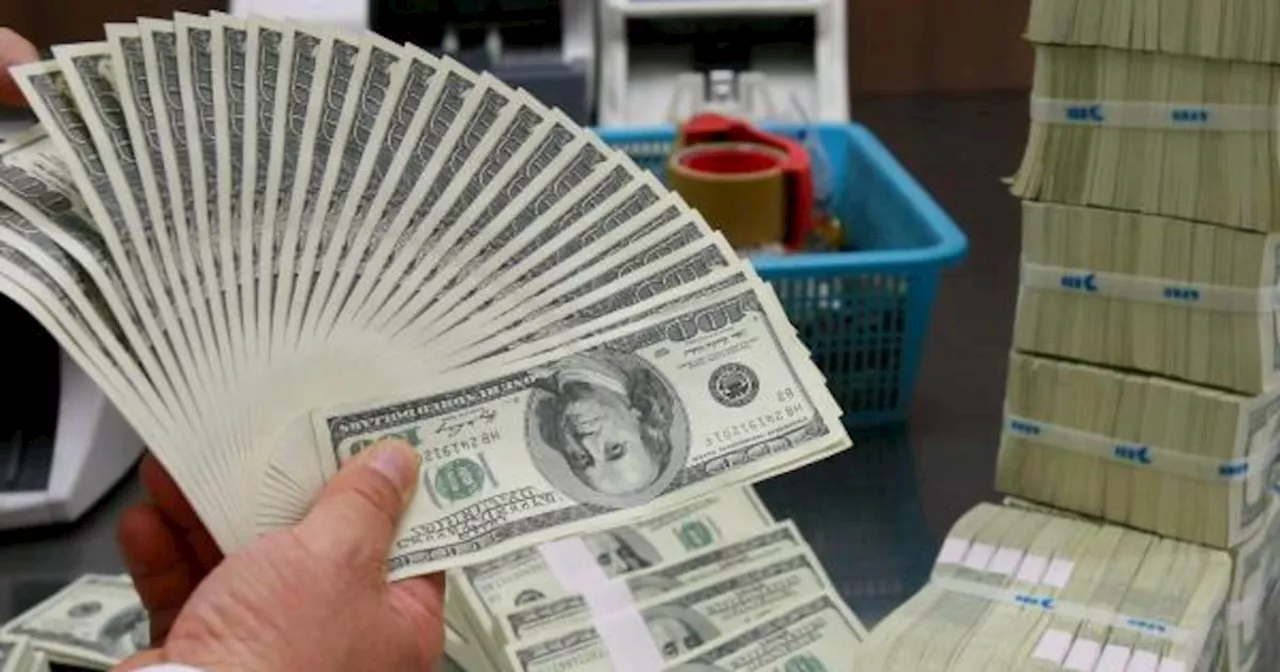 El dólar comenzó la jornada a la baja a la espera de nuevos datos en Estados Unidos