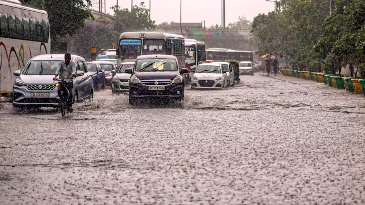 Weather Update: UP में बारिश ने ली 36 लोगों की जान, बिहार में उफान पर नदियां, मौसम विभाग ने जारी किया 5 दिन का अलर्ट