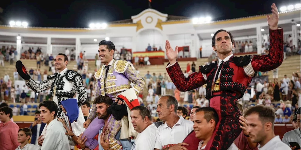 La gran fiesta nocturna de Marbella: triple puerta grande de Enrique Ponce, Talavante y Juan Ortega