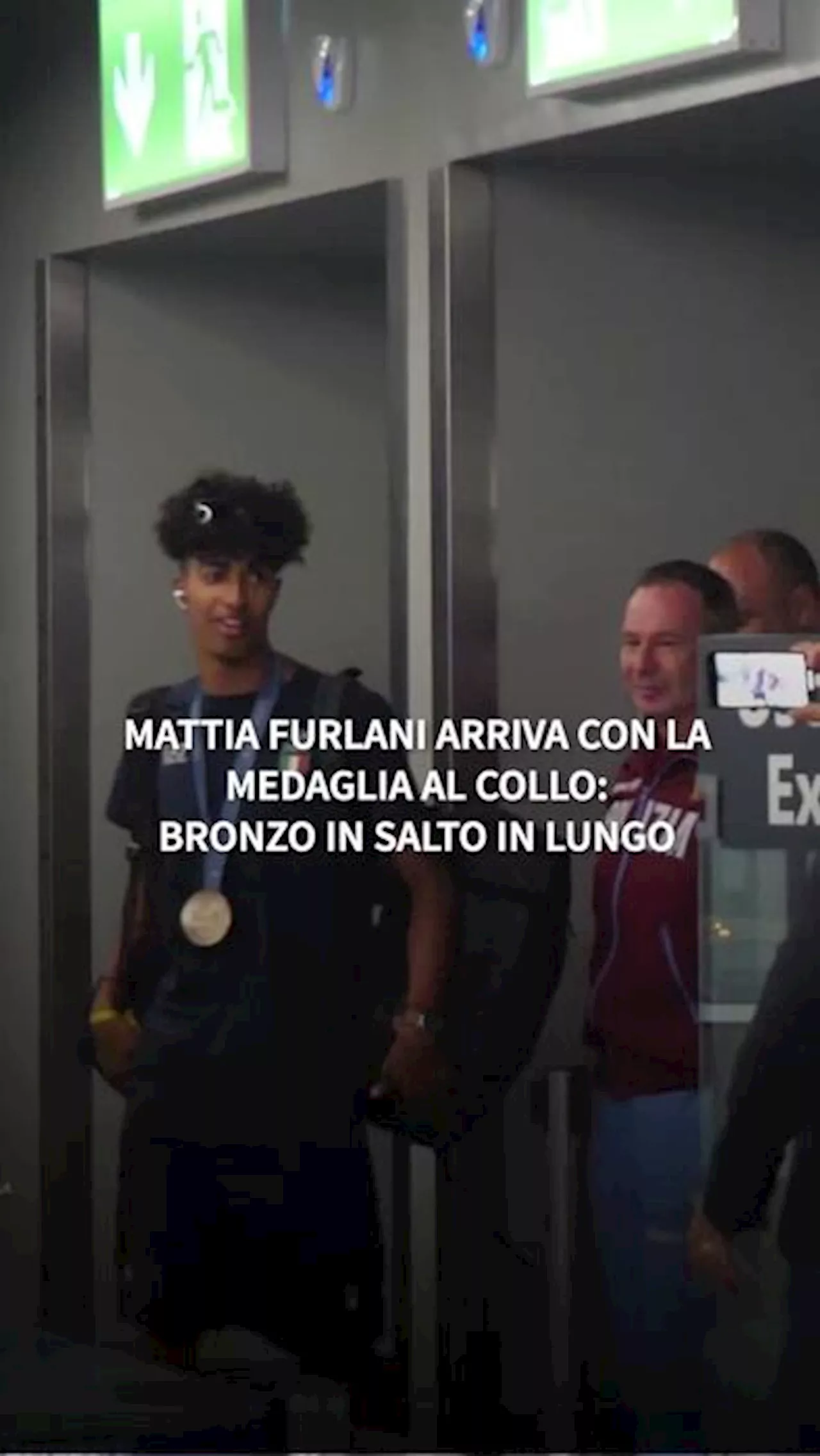 Mattia Furlani arriva con la medaglia al collo: per lui bronzo nel salto in lungo