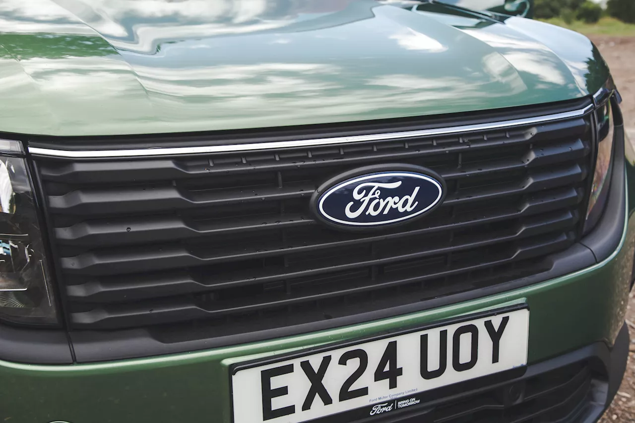 More than 1200 Ford UK workers vote to strike over pay