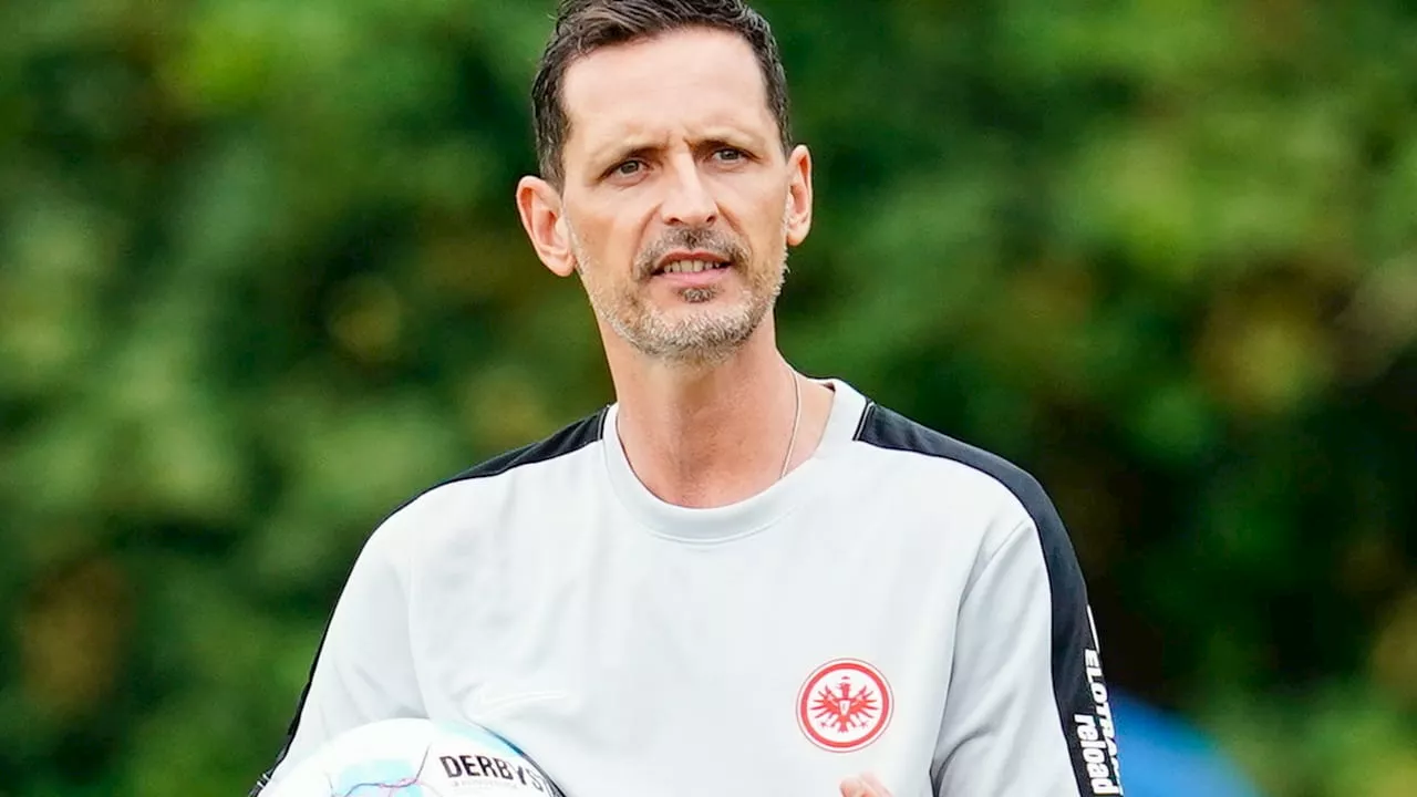 Trainer Dino Toppmöller kämpft um Profi von Eintracht Frankfurt