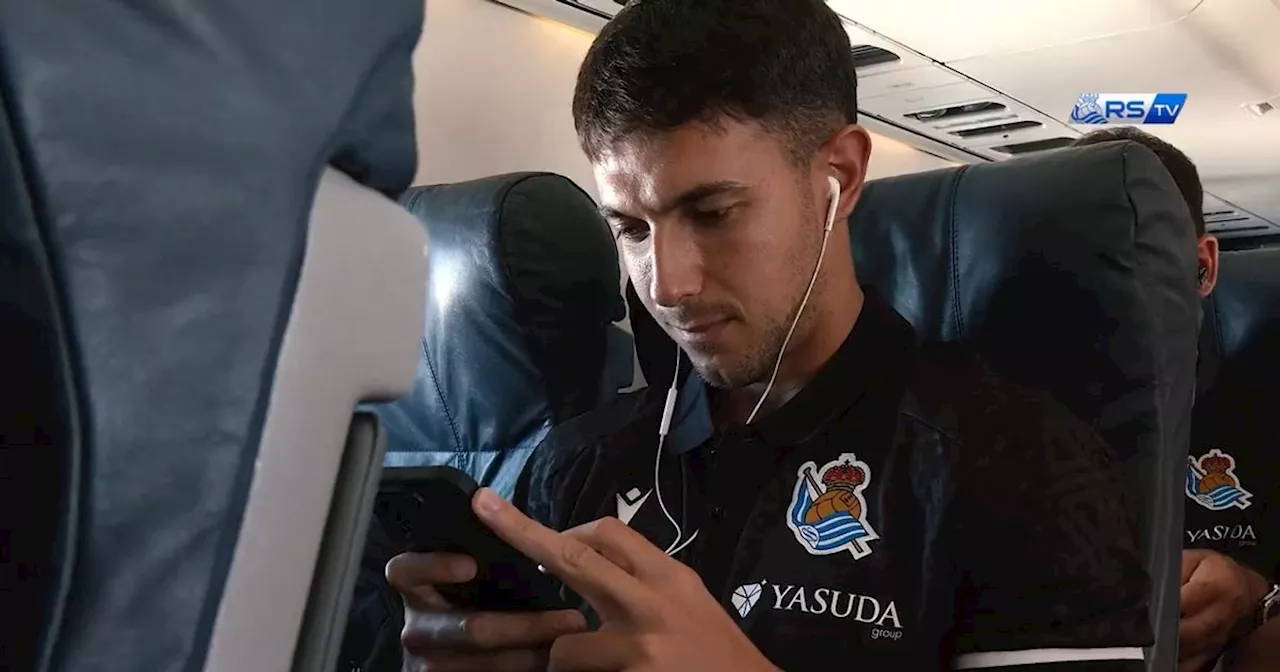 Martin Zubimendi is about to drop big Liverpool transfer hint after being spotted boarding flight