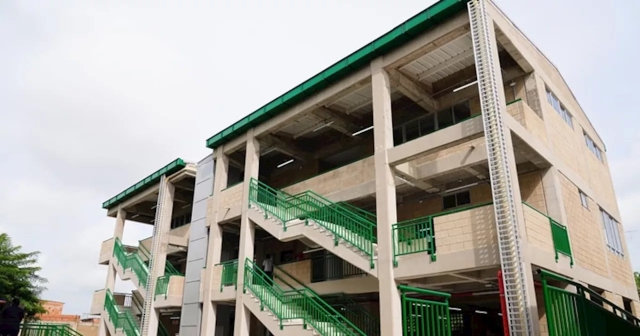 Entregan obras de ampliación del colegio Isaac Newton de Barranquilla