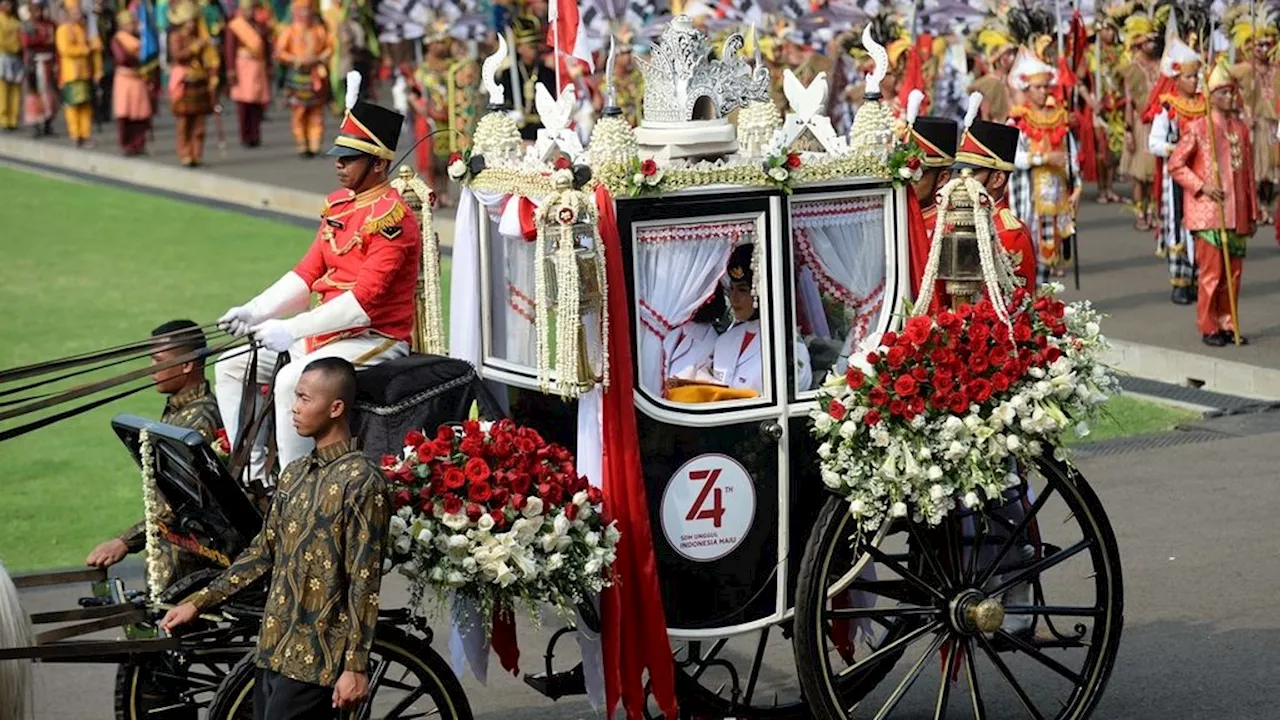 Besok Kirab Bendera Pusaka dan Teks Proklamasi dengan Kereta Kencana dan ”Maung” Karya Anak Negeri