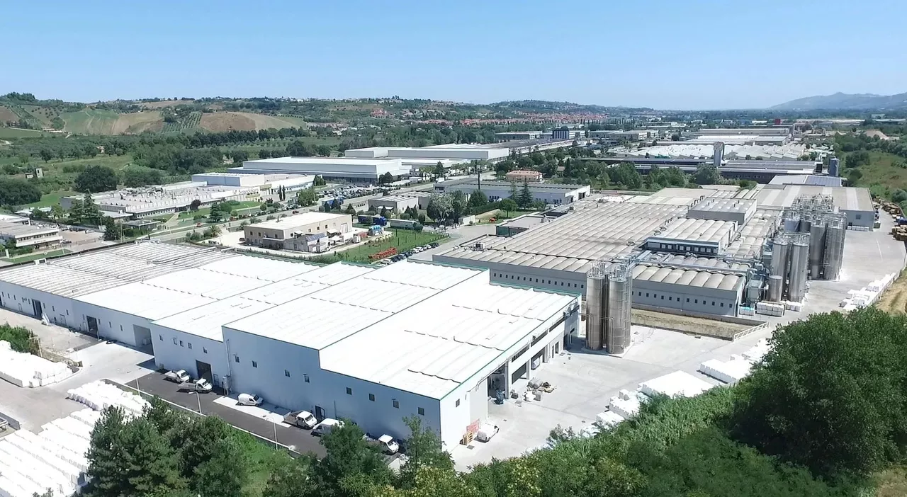 Ascoli Piceno, alla Fainplast un impianto di trigenerazione per produzione efficiente di energia: oltre 1.500