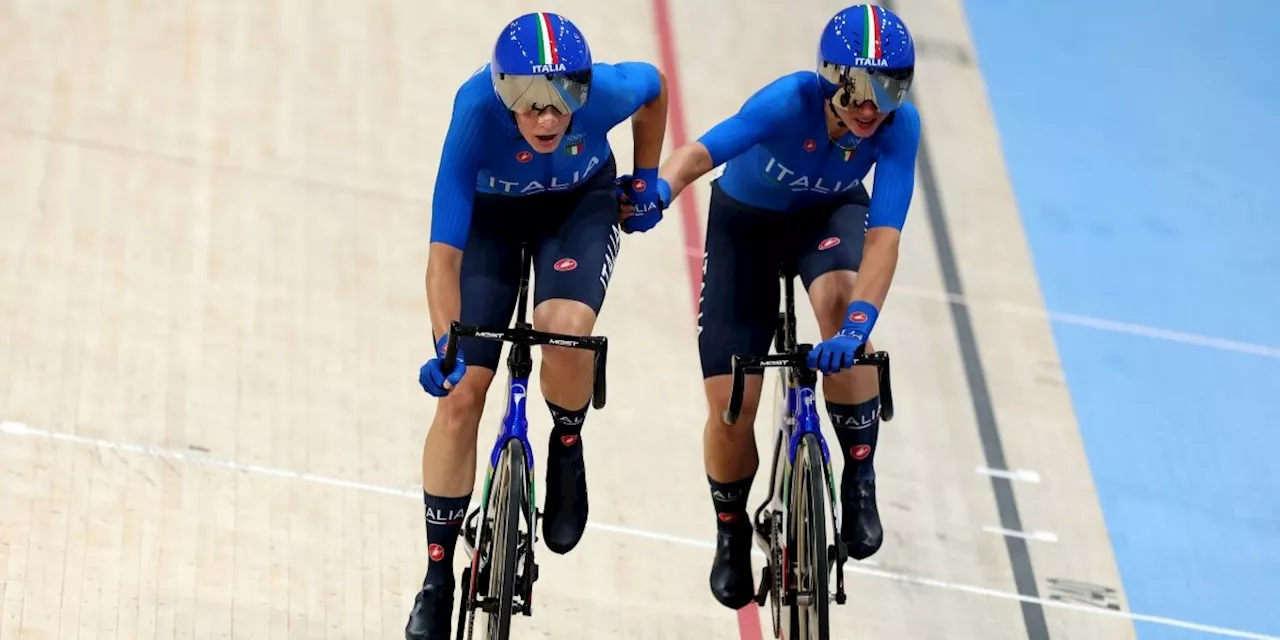 Chiara Consonni e Vittoria Guazzini hanno vinto l’oro nel ciclismo su pista