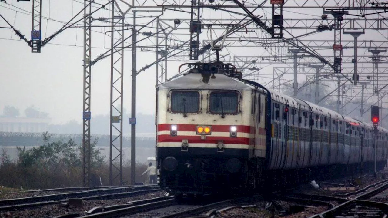 Punjab Trains Cancelled: शान-ए-पंजाब और पठानकोट-नई दिल्ली एक्सप्रेस सहित 26 ट्रेनें इस महीने रहेंगी रद, देखें लिस्ट