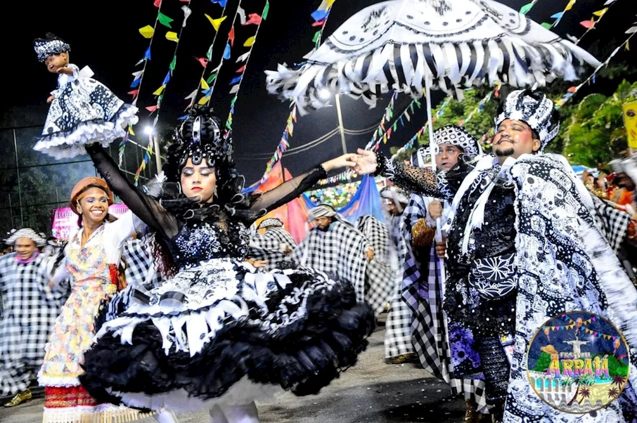 Festival de quadrilhas encerra temporada junina na Praça da Apoteose