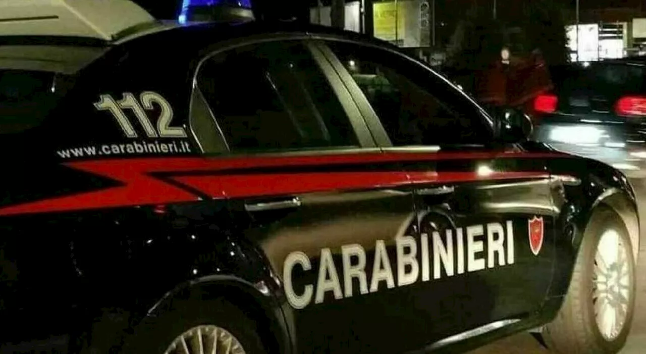 Lucia Felici trovata morta in casa, fermato il marito: «Potrebbe averla strangolata». I vicini spaventati dall