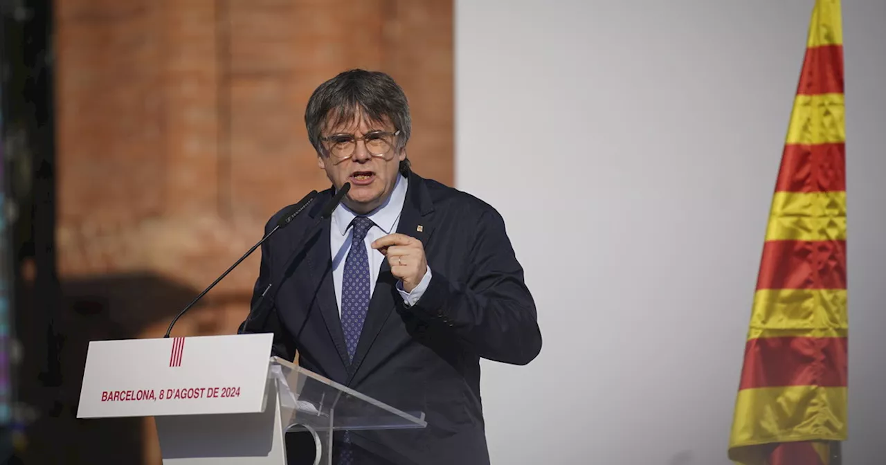 Spagna, il messaggio sui social del separatista Carles Puigdemont: "Sono a Waterloo"