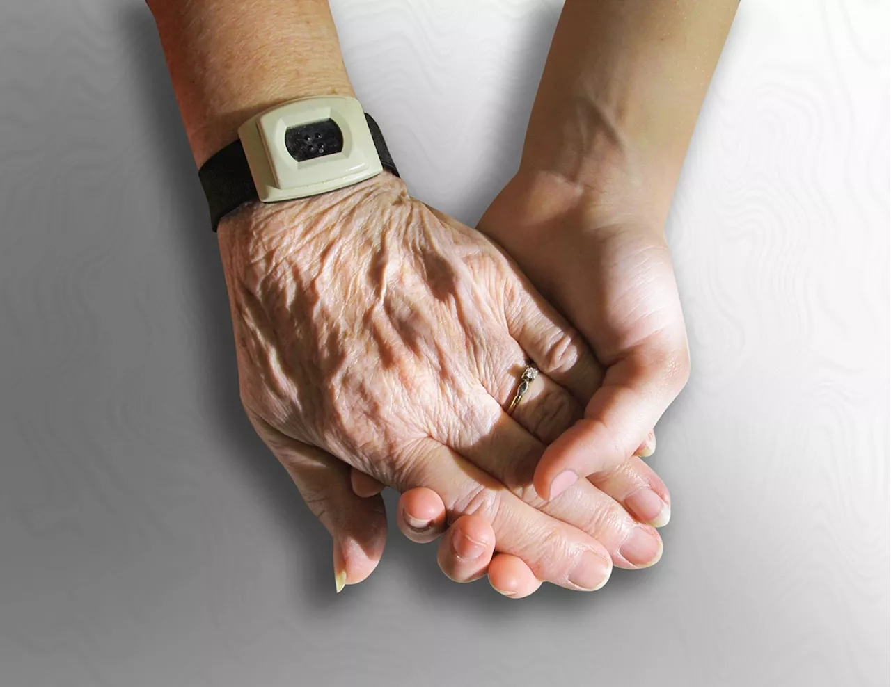 New model of care could improve residents' end of life in care homes