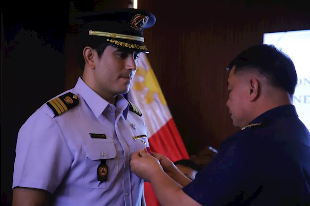 Philippine Coast Guard honors Gerald Anderson for Typhoon ‘Carina’ rescue efforts