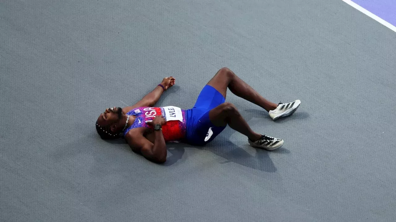 Noah Lyles, con COVID y en silla de ruedas tras su bronce en 200 metros