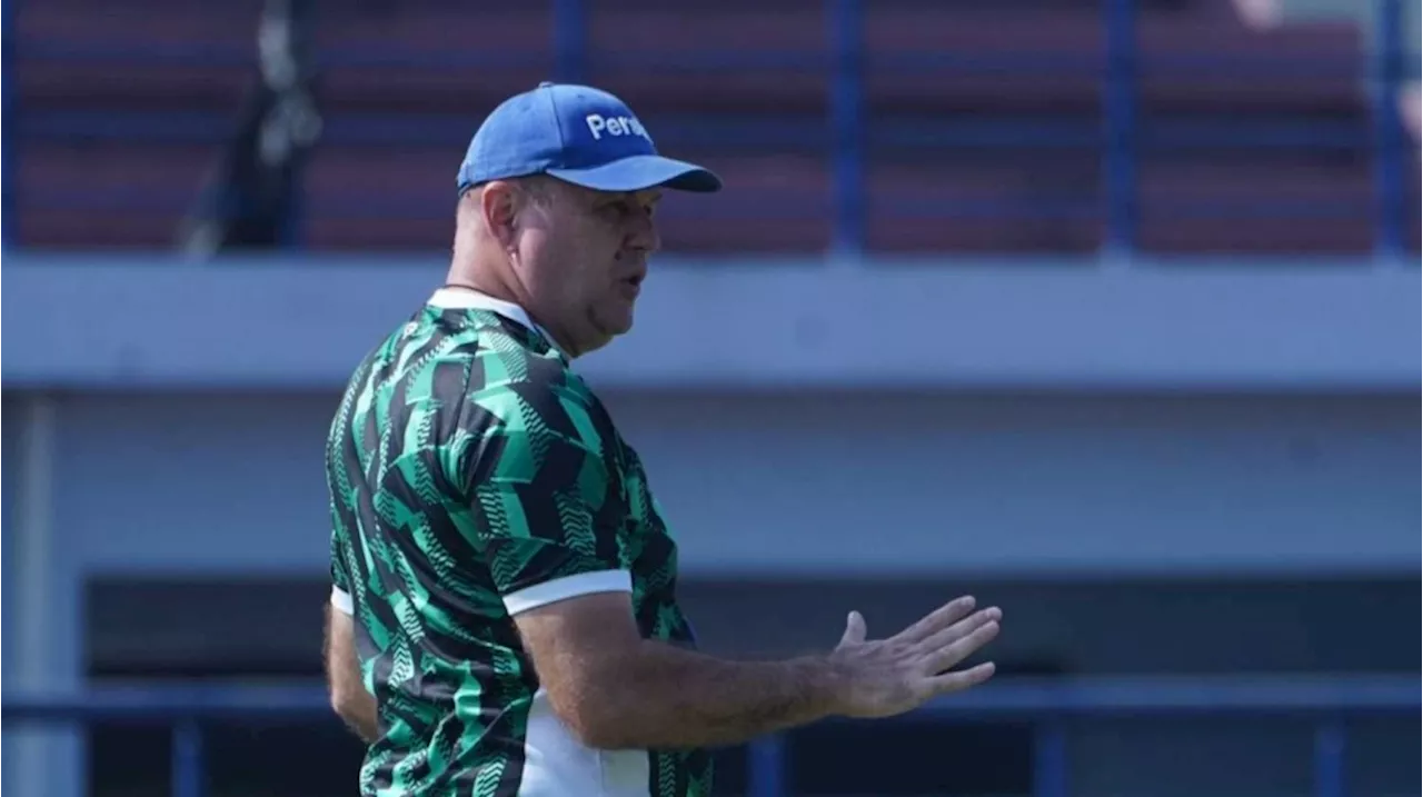 Bojan Hodak Ungkap Satu Pemain Persib Cedera Panjang, Bakal Absen Beberapa Bulan