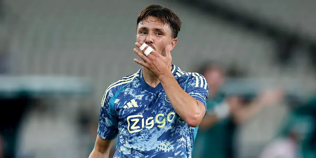 Farioli zorgt voor verandering bij Ajax: 'Ik heb heel veel plezier'