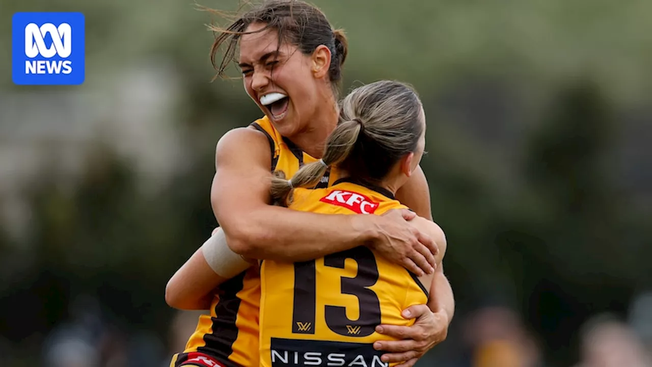 Hawthorn overcomes Carlton and the wind to start AFLW season with 38-point win