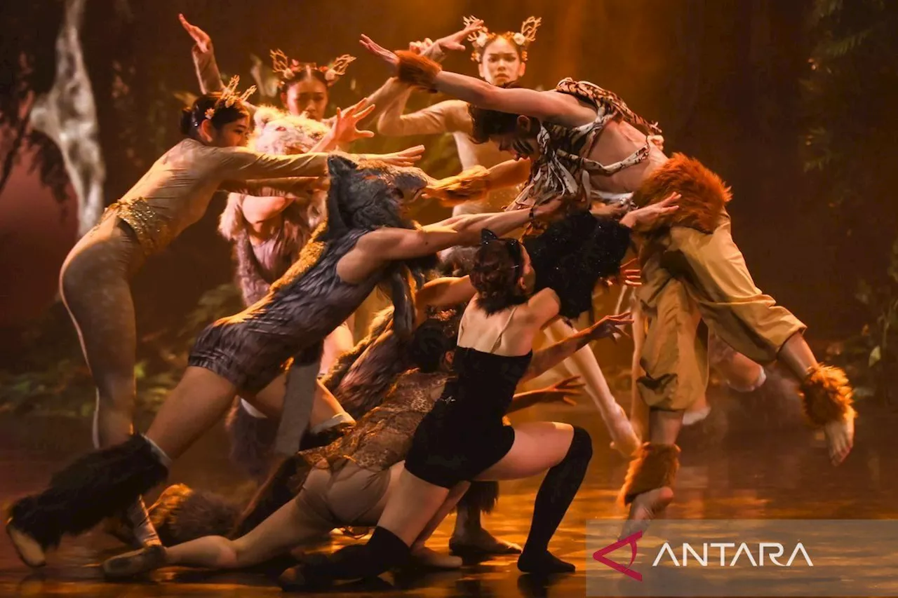 Pementasan tari 'The Jungle Book Dance Concert' di Taman Ismail Marzuki