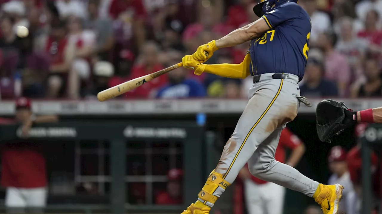 Jackson Chourio homers as the Brewers beat the Reds 5-4 for their 5th consecutive win