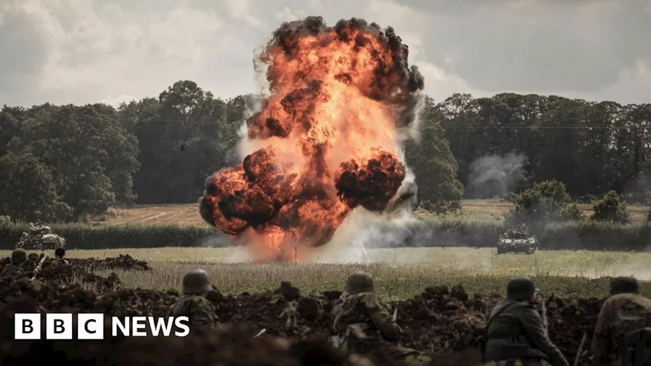 'Country's largest' WW2 re-enactment held at Leicestershire event