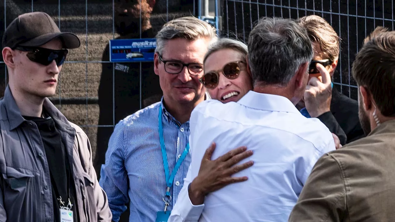 Herzliche Höcke-Umarmung: Was dieses Weidel-Foto bedeutet