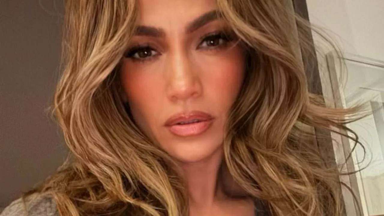 Jennifer Lopez appears to shade Ben Affleck in defiant new Instagram post after filing for divorce