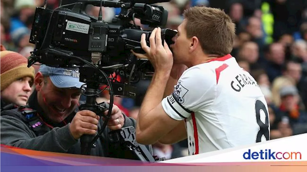 Sepakbola Hari Ini: Selebrasi Gerrard Cium Kamera