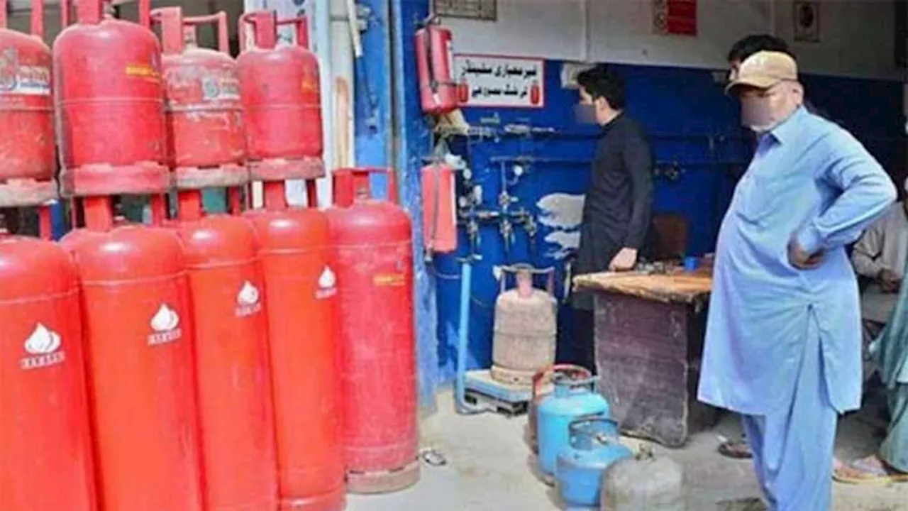 Consumers upset as LPG price up by Rs6.99 per kg