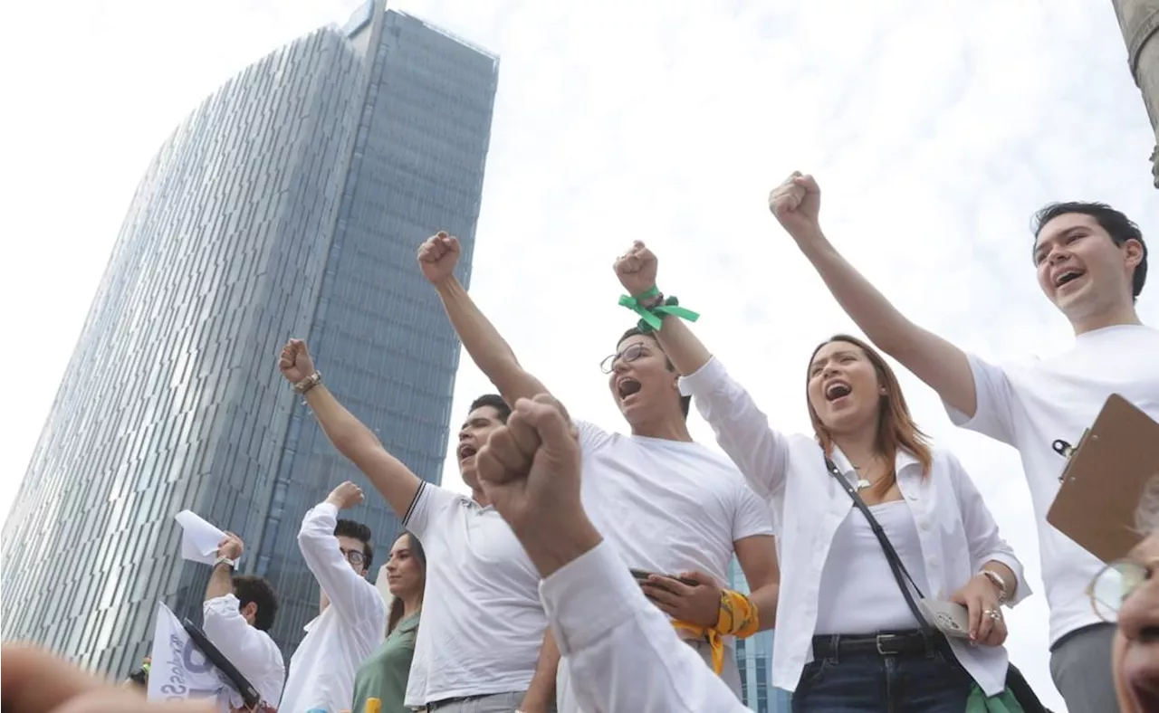 Estudiantes exigen diálogo con el Poder Legislativo, tras protestas por reforma judicial de AMLO