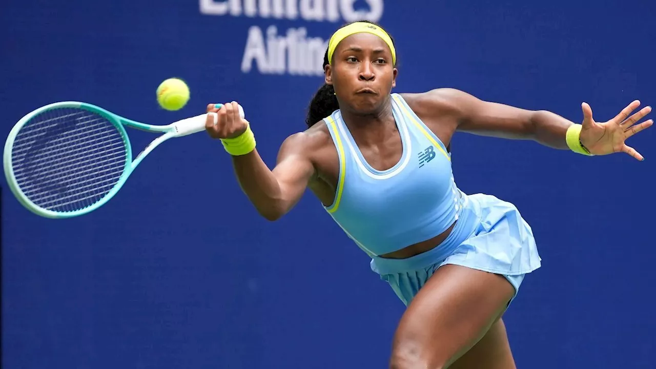 Defending champ Coco Gauff ousted from US Open by Emma Navarro