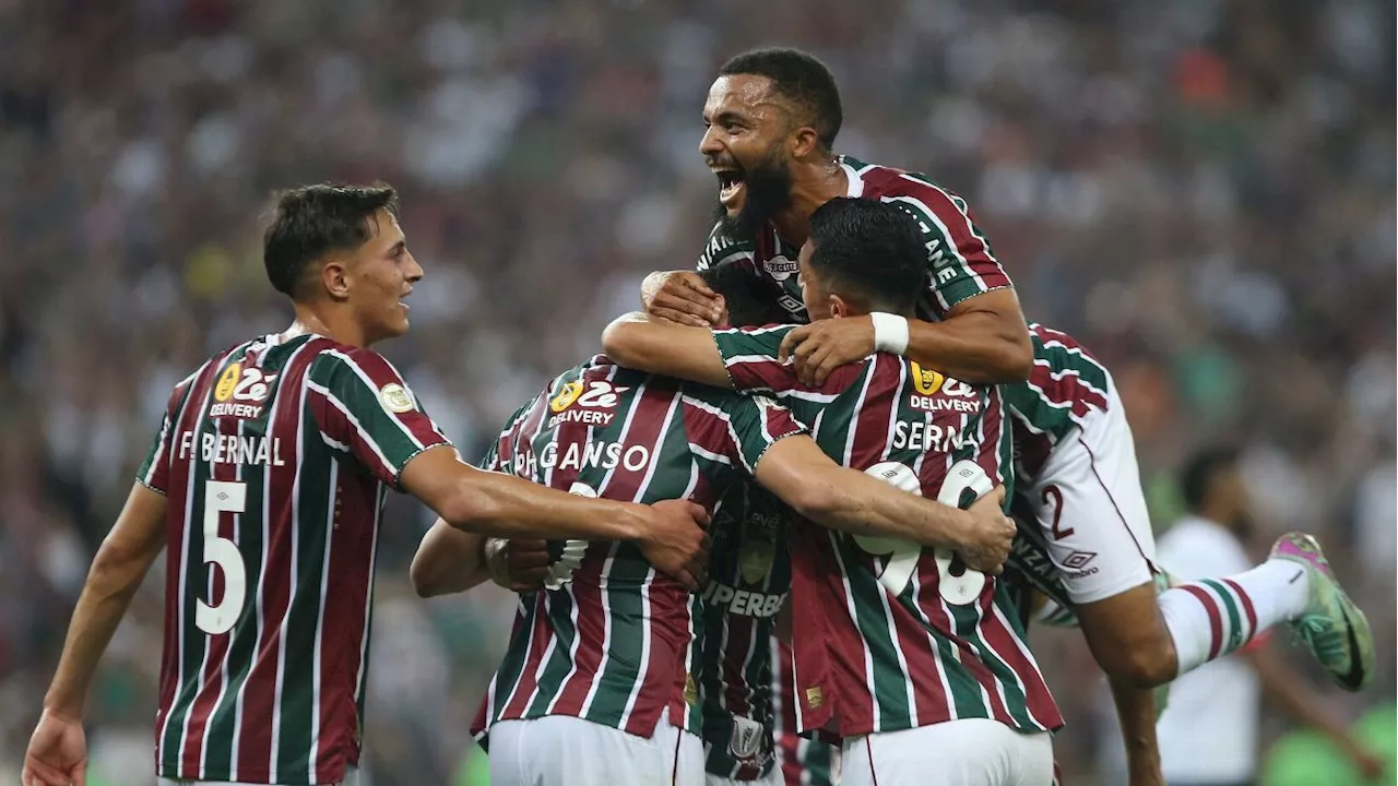 Fluminense vence São Paulo e sai do Z-4 Brasileirão; gol irregular causa polêmica