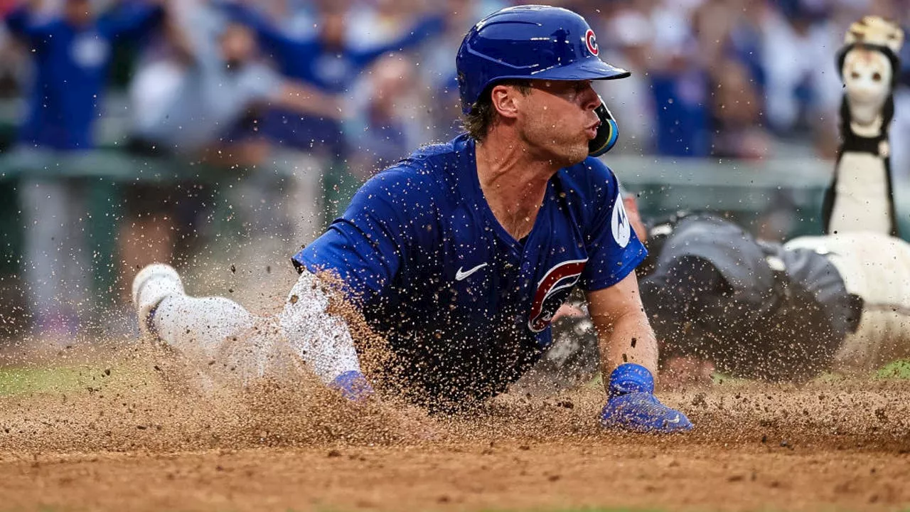 Nico Hoerner helps the surging Cubs rally for a 5-3 win over the sloppy Nationals