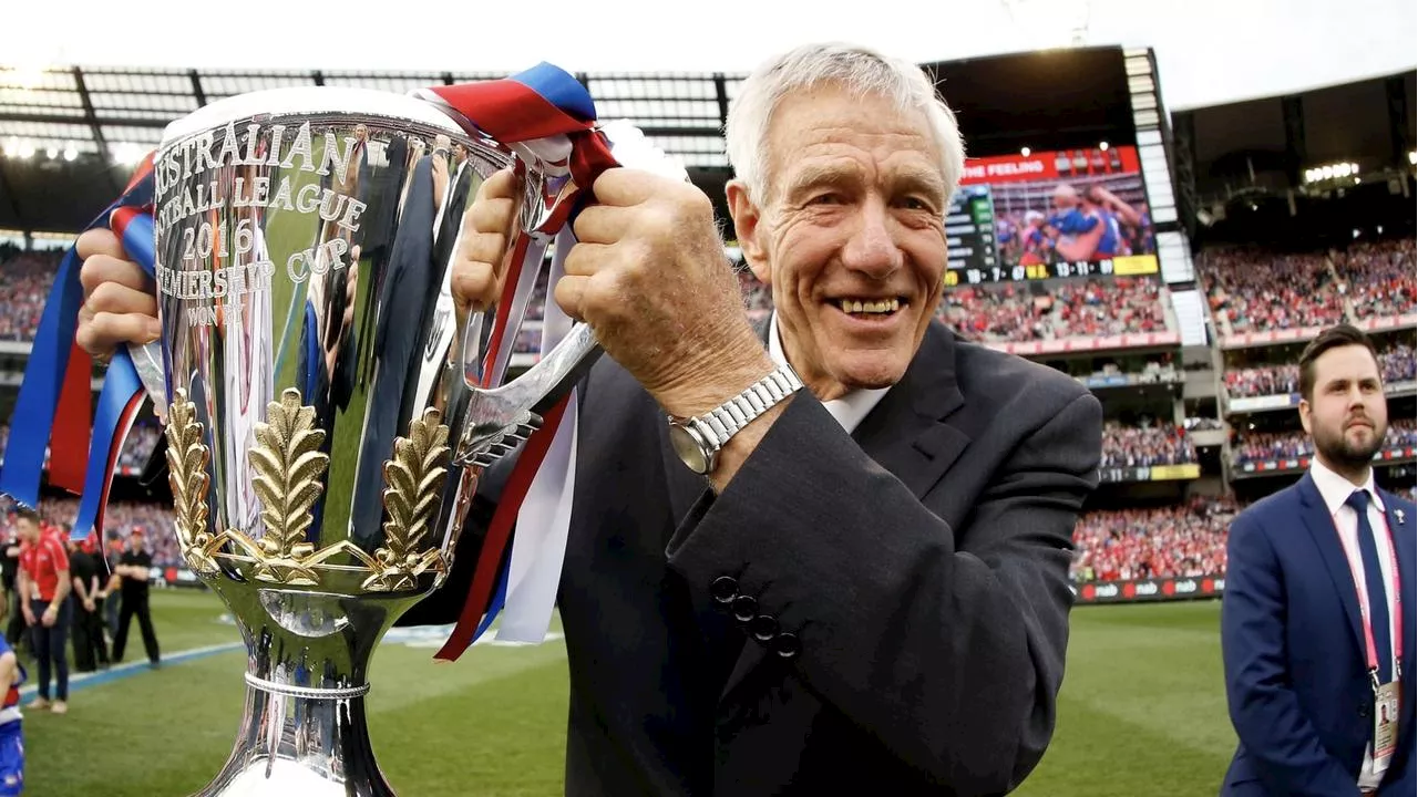 Western Bulldogs pay tribute to AFL legend John Schultz