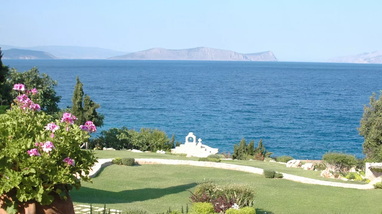 Secret bien gardé, cette île grecque inconnue des voyageurs a tout pour nous faire oublier Mykonos et Santorin