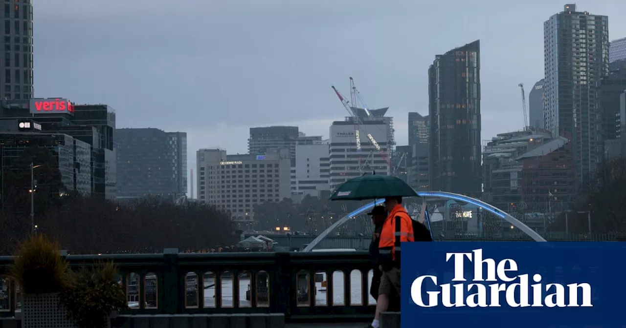 NSW battens down as wild weather sweeps across Victoria and Tasmania