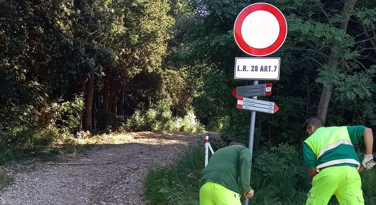 Spello, sui sentieri del parco del Subasio stop ad auto e moto